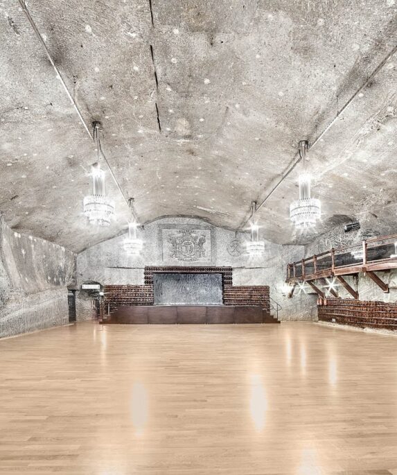 Komora Warszawa w Kopalni Soli "Wieliczka"